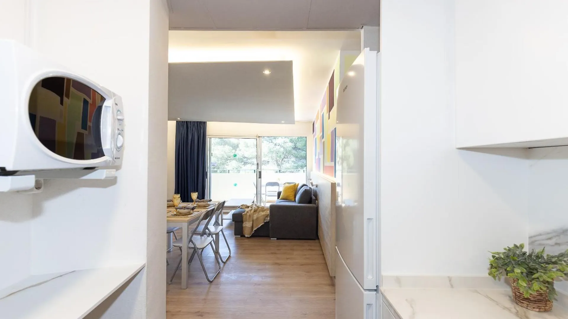 Apartment Uhc Festival Village Salou
