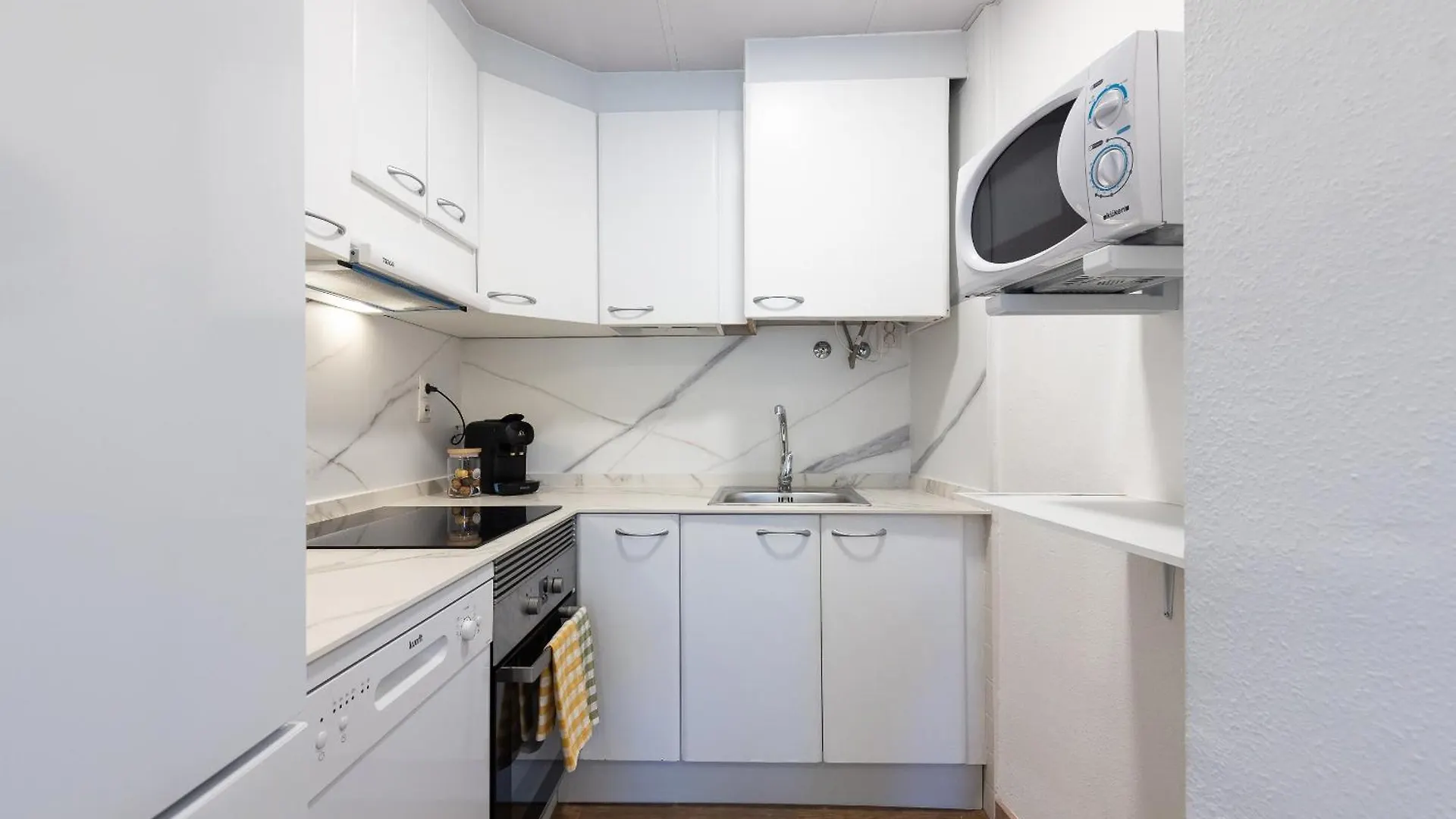 Apartment Uhc Festival Village Salou
